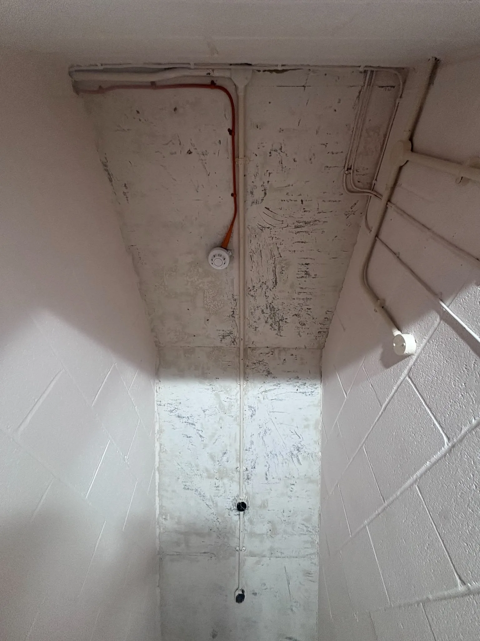 Licensed asbestos gasket removal in a Friern Barnet commercial property